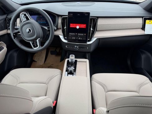 New 2026 Volvo XC90 B5 Plus w/ Protection Package Premier AWD/4WD image 5