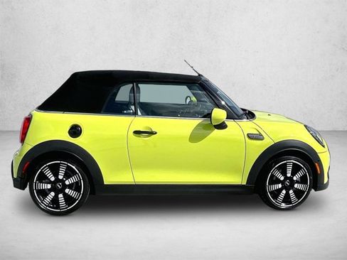 Used 2024 MINI Cooper S FWD image 5