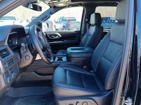 Used 2023 Chevrolet Tahoe Z71 w/ Luxury Package image 9