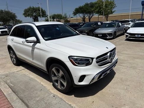 Used 2022 Mercedes-Benz GLC 300 image 4