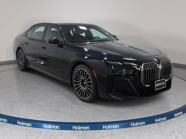 Certified 2026 BMW 740i xDrive AWD/4WD image 3