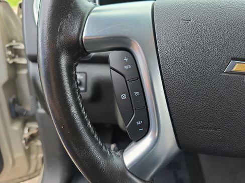 Used 2016 Chevrolet Traverse LT FWD image 18