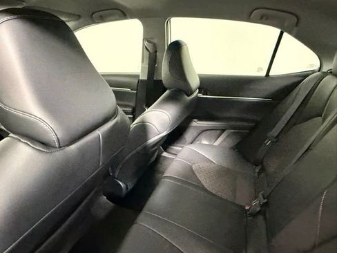 Used 2022 Toyota Camry XSE image 37