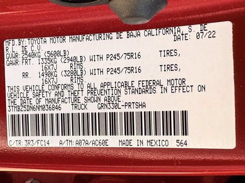 Used 2022 Toyota Tacoma SR5 RWD image 33