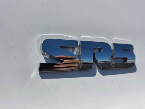 Used 2024 Toyota 4Runner SR5 Premium w/ Moonroof Package RWD image 13