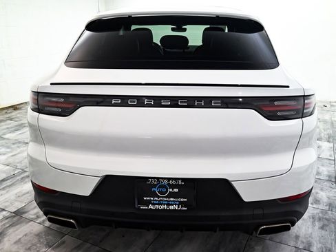 Used 2022 Porsche Cayenne Coupe image 5