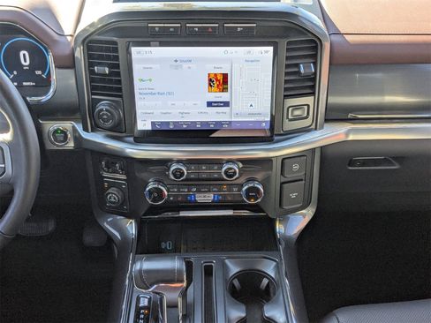 Used 2023 Ford F150 Lariat w/ Equipment Group 502A High image 19