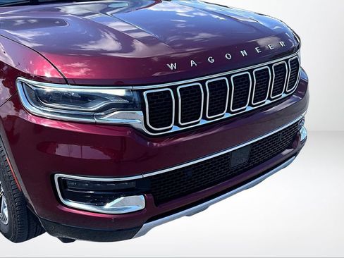Used 2024 Jeep Wagoneer L Series II w/ Flexible Seating Group AWD/4WD image 30