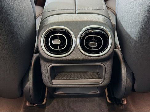 New 2026 Mercedes-Benz GLC 300 GLC 300 image 28