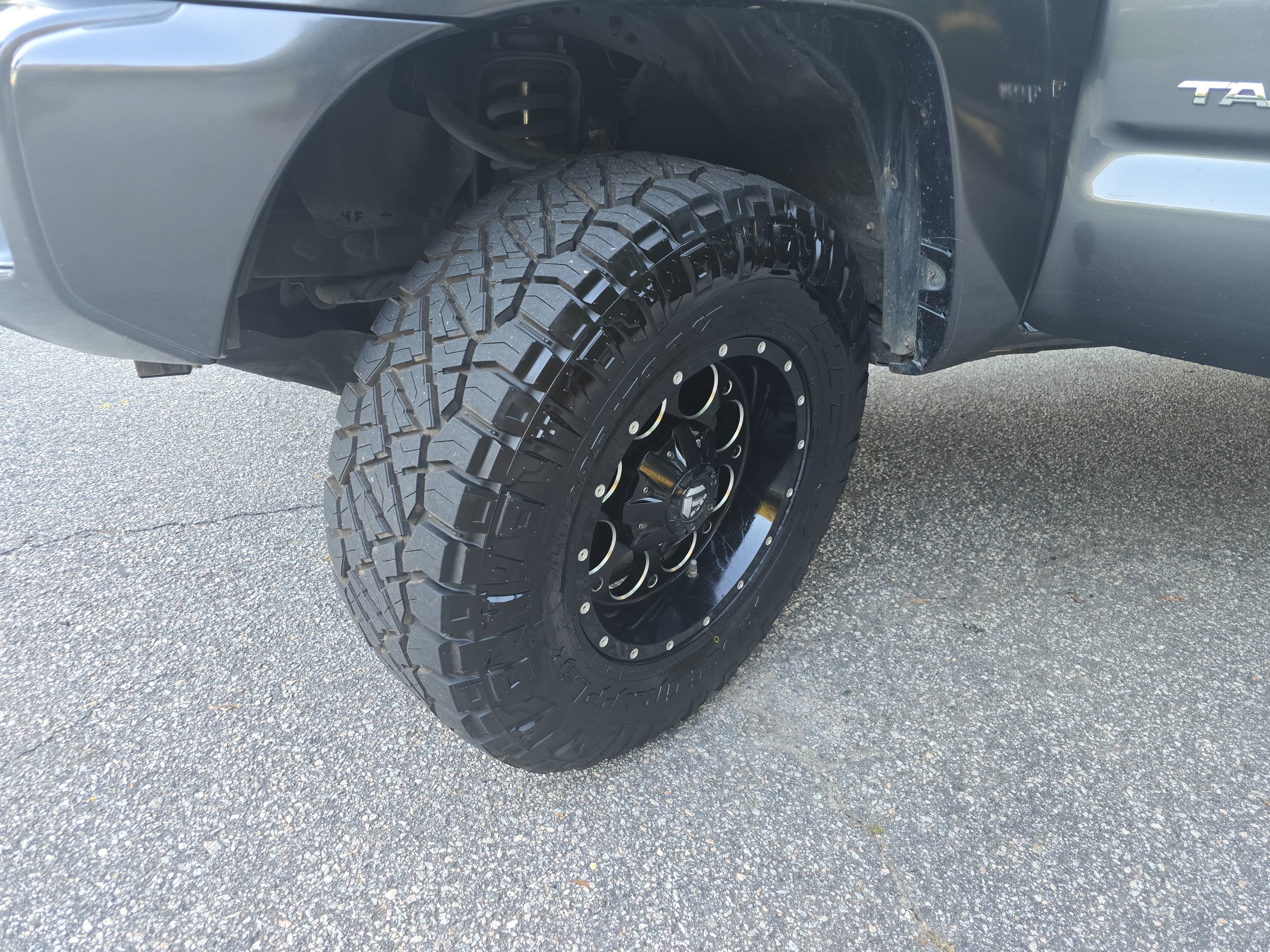 Used 2013 Toyota Tacoma 4x4 Double Cab w/ SR5 Pkg image 29