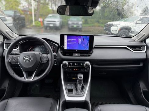 Used 2023 Toyota RAV4 XLE Premium AWD/4WD image 22