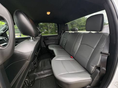 Used 2024 RAM 3500 Tradesman w/ Chrome Appearance Group AWD/4WD image 22