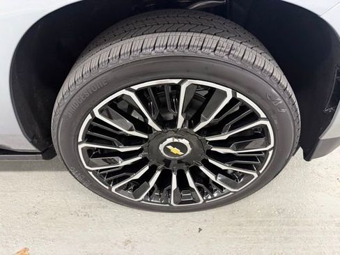 New 2026 Chevrolet Tahoe High Country image 4