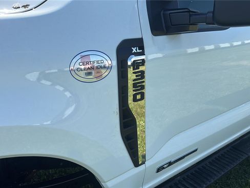New 2026 Ford F350 XL w/ XL Chrome Package AWD/4WD image 26