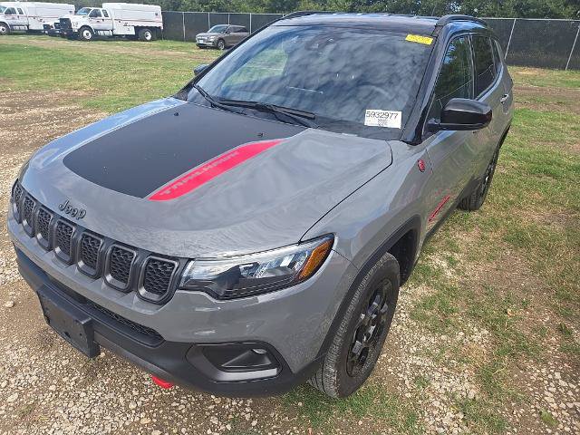 Used 2024 Jeep Compass Trailhawk AWD/4WD image 1