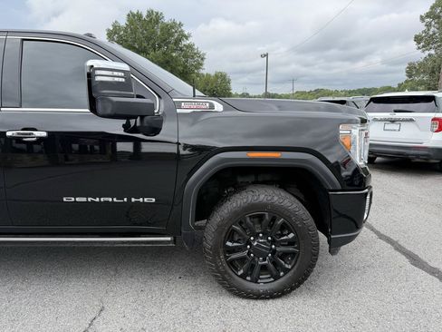 Used 2022 GMC Sierra 2500 Denali w/ Denali Black Diamond Edition AWD/4WD image 46