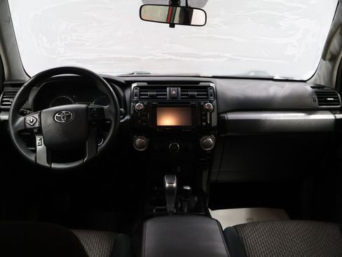 Used 2018 Toyota 4Runner TRD Off-Road image 15