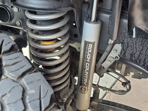 Used 2019 Jeep Wrangler Unlimited Sport S AWD/4WD image 18