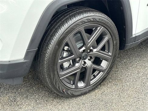 New 2026 Jeep Compass Limited image 29