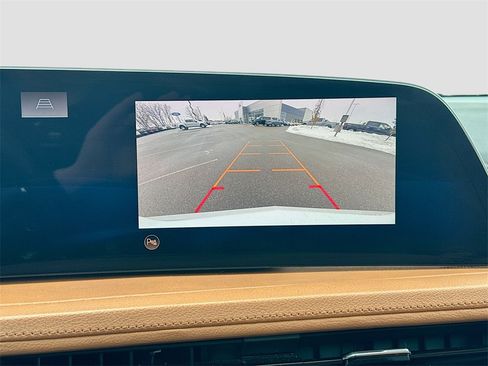 Used 2024 Cadillac XT4 Premium Luxury w/ Technology Package image 12