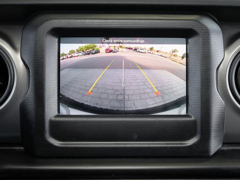 Used 2023 Jeep Wrangler Sport S image 28