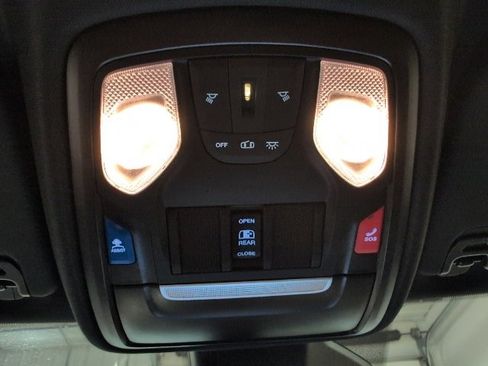 New 2026 RAM 1500 4x4 Crew Cab image 30