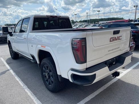 Used 2026 GMC Sierra 2500 AT4 w/ AT4 Premium Plus Package AWD/4WD image 5