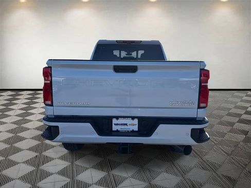 New 2026 Chevrolet Silverado 2500 High Country w/ High Country Premium Package AWD/4WD image 6