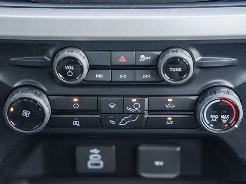 New 2026 Ford F250 Platinum image 35