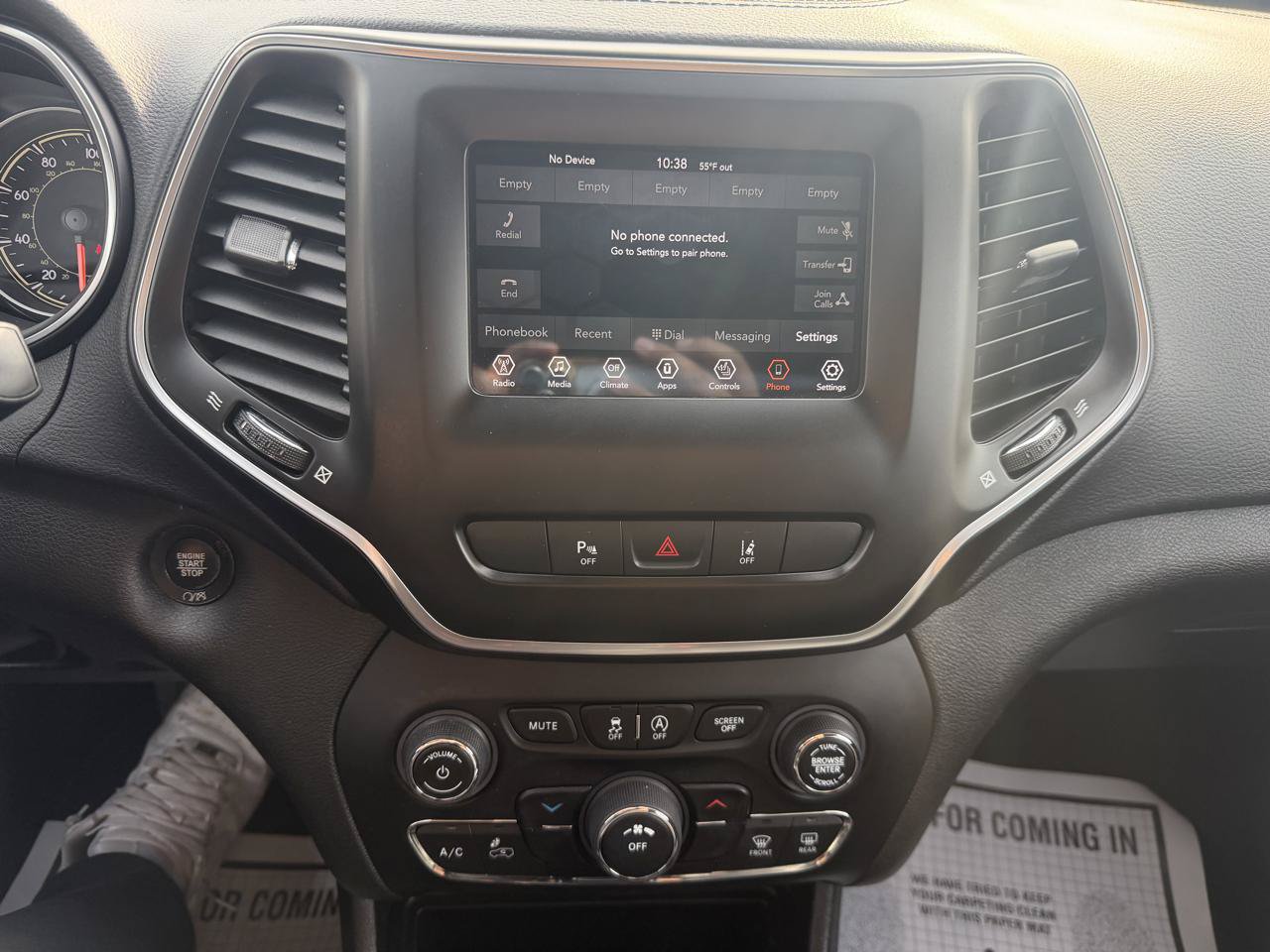 Used 2021 Jeep Cherokee Latitude Lux w/ Sun & Sound Group AWD/4WD image 18