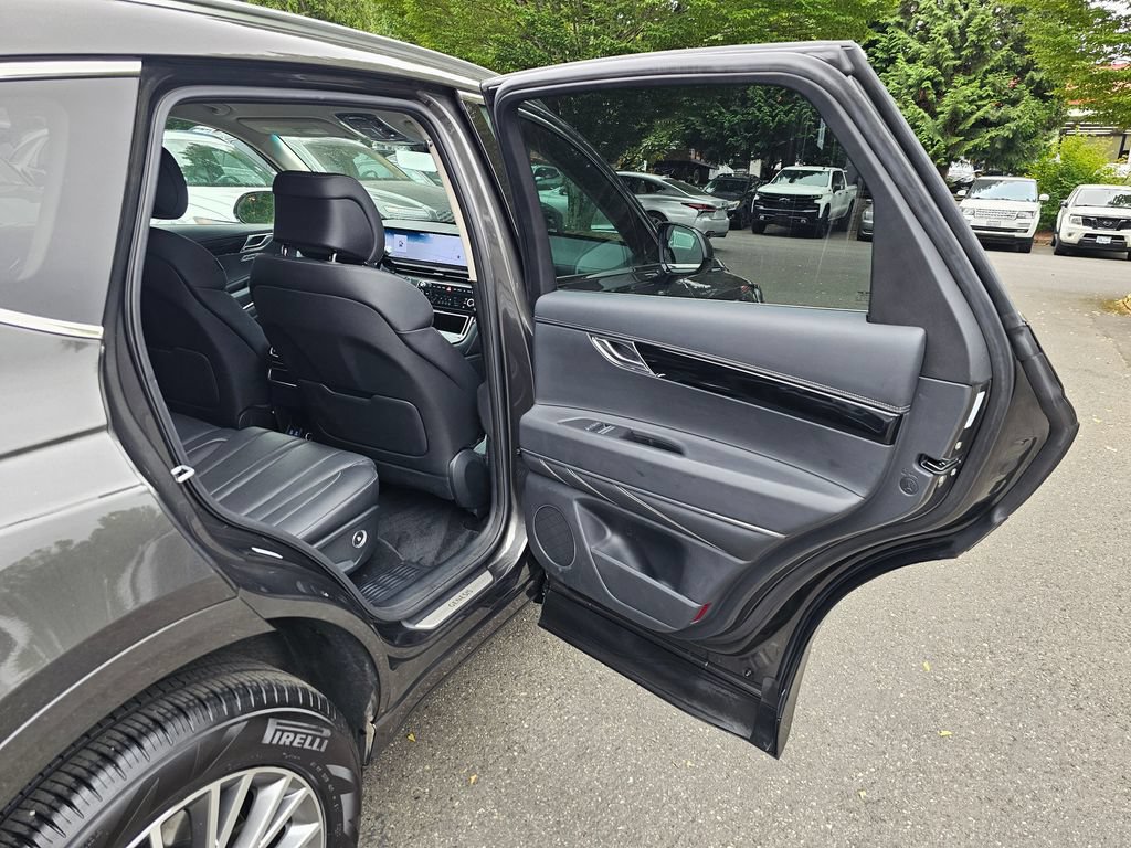 Certified 2026 Genesis GV80 2.5T AWD/4WD image 24
