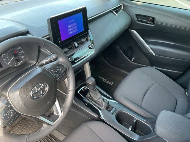 Used 2024 Toyota Corolla Cross LE FWD image 21