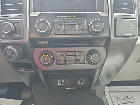 Used 2016 Ford F150 XLT w/ Equipment Group 302A Luxury AWD/4WD image 25