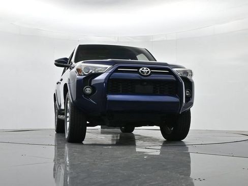 Used 2024 Toyota 4Runner SR5 Premium w/ Moonroof Package AWD/4WD image 38