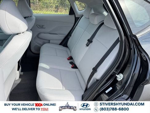 Used 2026 Hyundai Kona SE FWD image 17