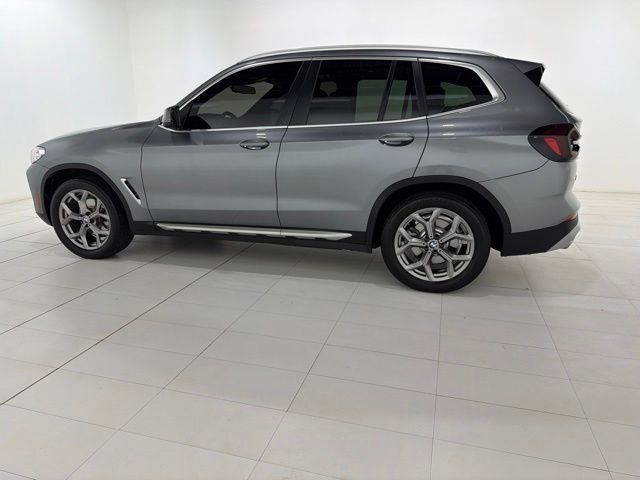 Certified 2024 BMW X3 xDrive30i w/ Convenience Package AWD/4WD image 2