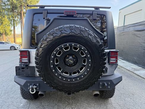Used 2017 Jeep Wrangler Sport w/ Quick Order Package 24S AWD/4WD image 5