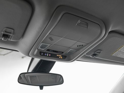 Used 2023 Chevrolet Blazer LT image 25