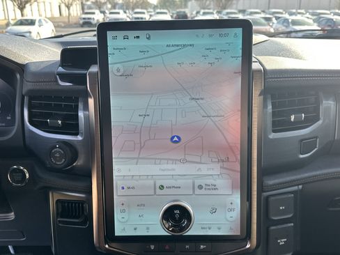 Used 2024 Ford F150 Lightning Lariat image 24