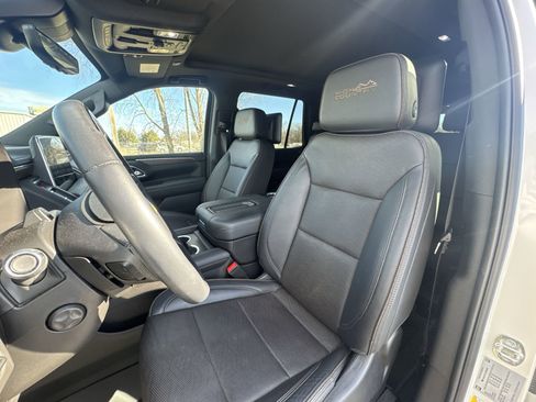 Certified 2024 Chevrolet Tahoe High Country w/ Advanced Technology Package image 11