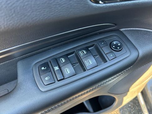 Used 2021 Dodge Durango SXT image 23