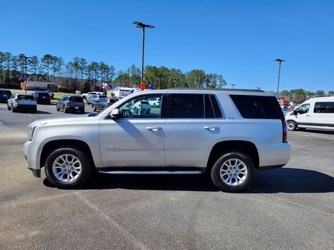 Used 2016 GMC Yukon SLE w/ Convenience Package image 2