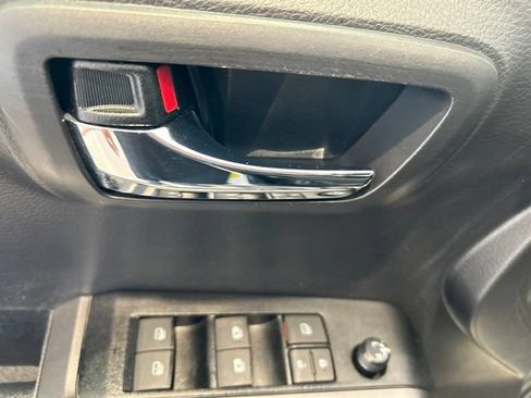 Used 2023 Toyota Tacoma TRD Off-Road w/ Technology Package AWD/4WD image 8