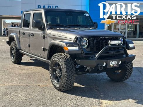Used 2025 Jeep Gladiator Willys image 1