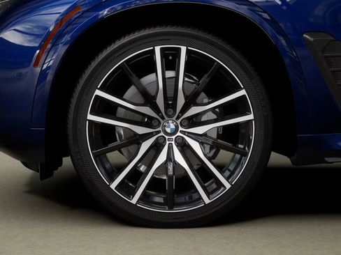 Used 2026 BMW X5 xDrive40i w/ M Sport Package image 36