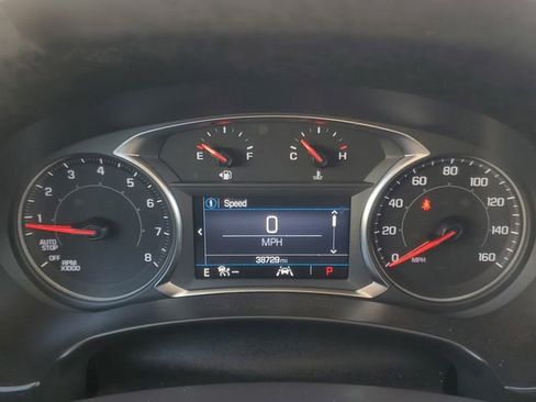 Used 2023 GMC Terrain SLE w/ Driver Convenience Package image 16