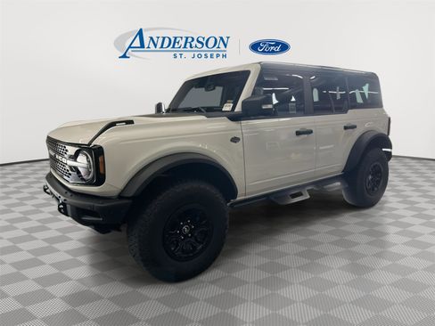 Used 2024 Ford Bronco Wildtrak AWD/4WD image 1