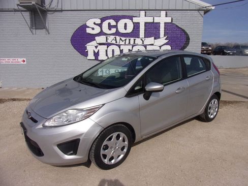 Used 2013 Ford Fiesta S w/ Convenience Pkg image 1
