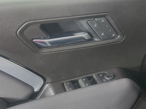 Used 2026 Chevrolet Colorado Z71 w/ Technology Package image 18