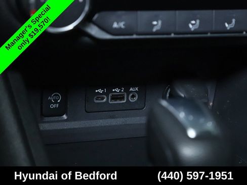 Used 2024 Nissan Sentra SV FWD image 27